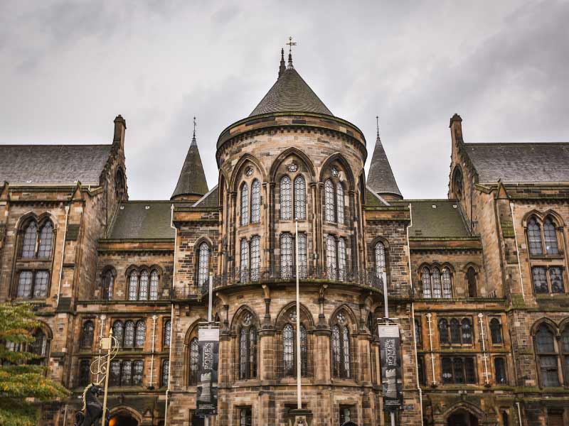 university of glasgow school of law requirements
